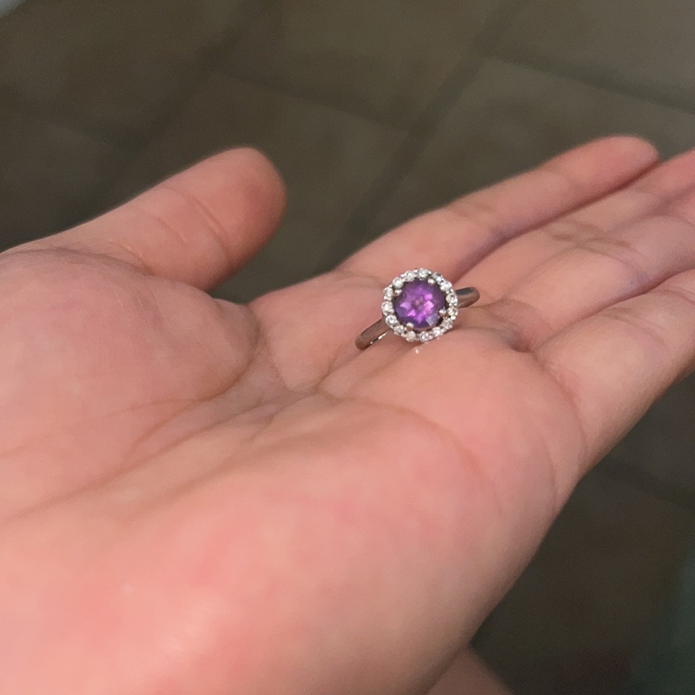 Kay Engagement Ring - Picture 2 of 4
